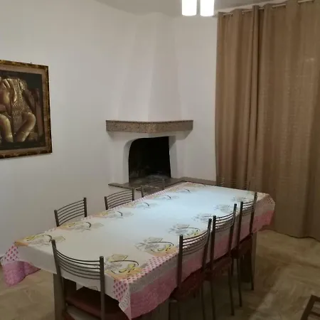 Casa Vacanze Orchidea Apartment *